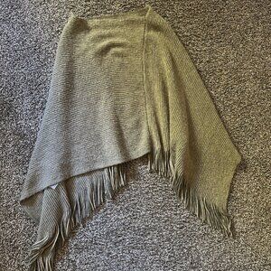 Crosstree Lane boutique striped poncho (Onesize)